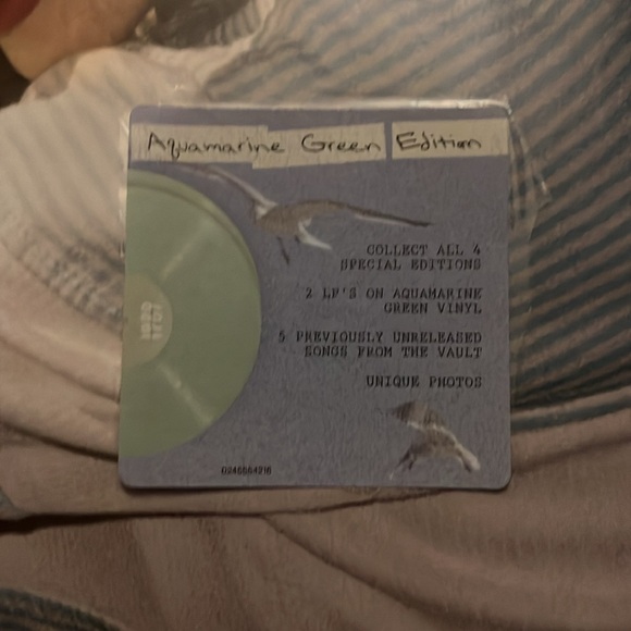 NWOT Taylor Swift 1989 Taylor’s Version Aquamarine Vinyl - Picture 2 of 3